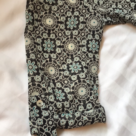 Free with a bundle band collar semi sheer roomy medallion print tunic/shirt EUC - Picture 6 of 7